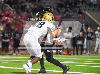 Thumbnail 1 in Klein Collins vs Klein Oak photogallery.