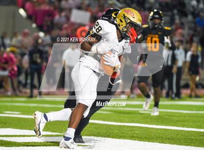 Thumbnail 2 in Klein Collins vs Klein Oak photogallery.