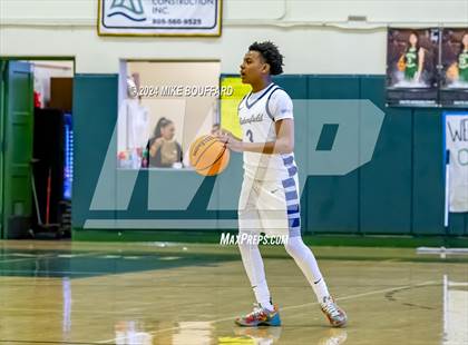 Thumbnail 3 in Bakersfield vs Davis Sr. (Santa Barbara Holiday Classic) photogallery.