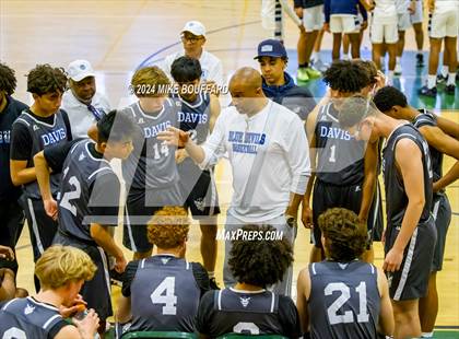 Thumbnail 1 in Bakersfield vs Davis Sr. (Santa Barbara Holiday Classic) photogallery.