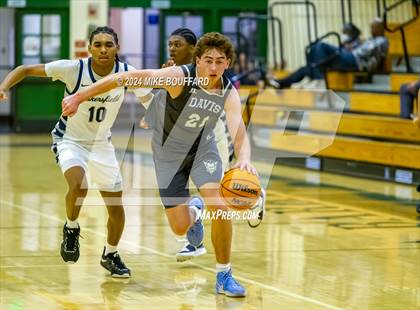 Thumbnail 2 in Bakersfield vs Davis Sr. (Santa Barbara Holiday Classic) photogallery.