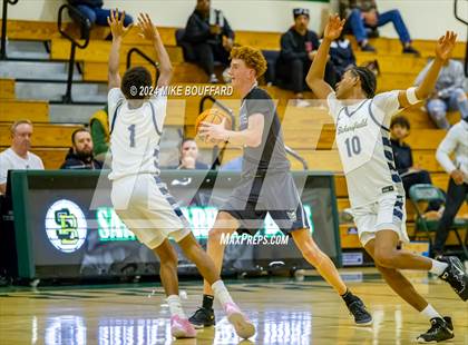 Thumbnail 2 in Bakersfield vs Davis Sr. (Santa Barbara Holiday Classic) photogallery.
