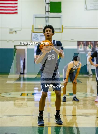 Thumbnail 1 in Bakersfield vs Davis Sr. (Santa Barbara Holiday Classic) photogallery.