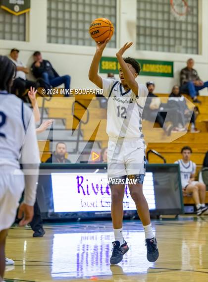 Thumbnail 1 in Bakersfield vs Davis Sr. (Santa Barbara Holiday Classic) photogallery.