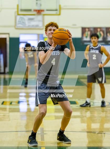 Thumbnail 2 in Bakersfield vs Davis Sr. (Santa Barbara Holiday Classic) photogallery.