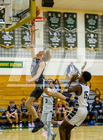 Thumbnail 1 in Bakersfield vs Davis Sr. (Santa Barbara Holiday Classic) photogallery.