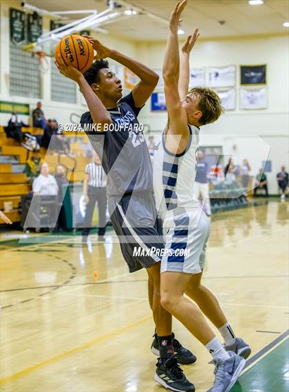 Thumbnail 1 in Bakersfield vs Davis Sr. (Santa Barbara Holiday Classic) photogallery.