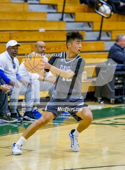 Thumbnail 3 in Bakersfield vs Davis Sr. (Santa Barbara Holiday Classic) photogallery.