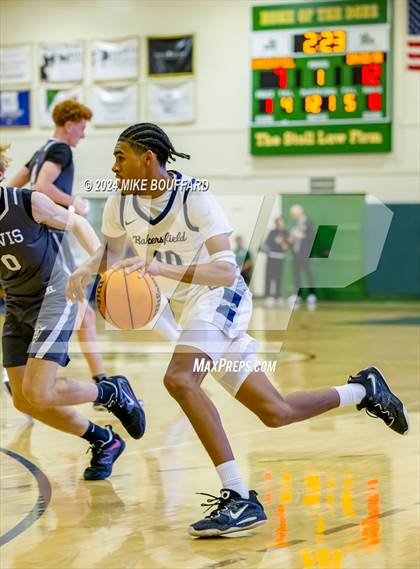 Thumbnail 1 in Bakersfield vs Davis Sr. (Santa Barbara Holiday Classic) photogallery.