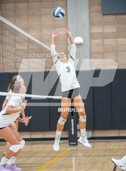 Thumbnail 1 in Coronado vs. Marina (SD Varsity Classic)  photogallery.