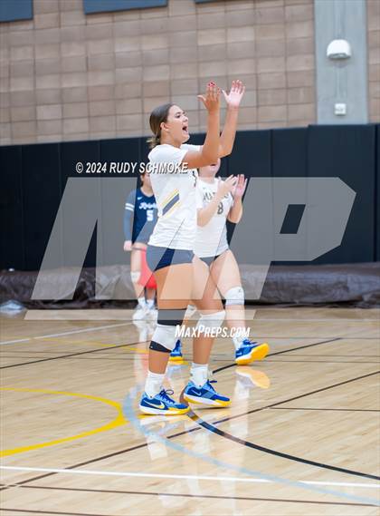Thumbnail 1 in Coronado vs. Marina (SD Varsity Classic)  photogallery.