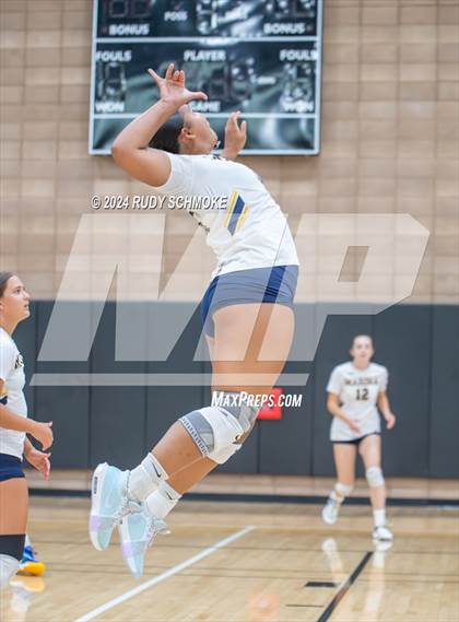 Thumbnail 2 in Coronado vs. Marina (SD Varsity Classic)  photogallery.