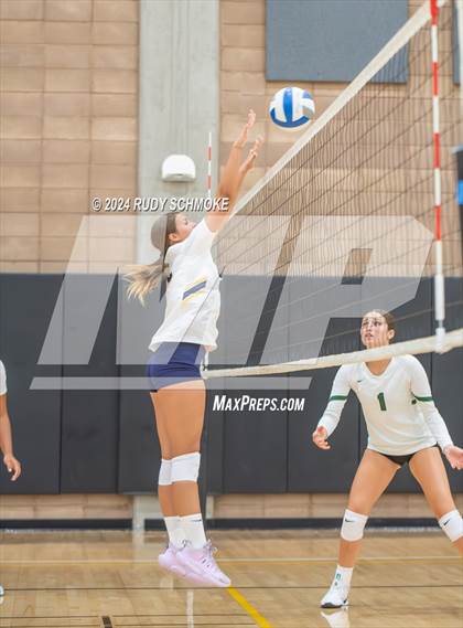 Thumbnail 3 in Coronado vs. Marina (SD Varsity Classic)  photogallery.