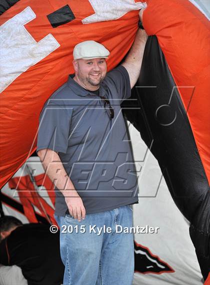 Thumbnail 3 in Nocona @ Ponder photogallery.