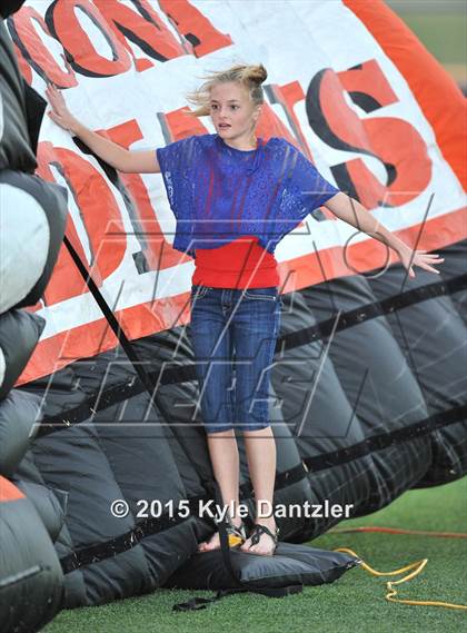 Thumbnail 2 in Nocona @ Ponder photogallery.