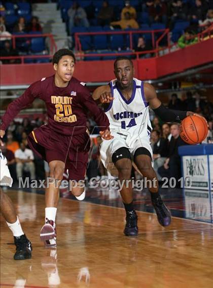 Thumbnail 2 in New Rochelle vs. Mt. Vernon (Section 1 Class AA Semifinal) photogallery.