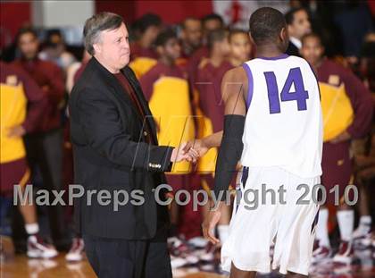 Thumbnail 2 in New Rochelle vs. Mt. Vernon (Section 1 Class AA Semifinal) photogallery.