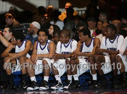 Thumbnail 2 in New Rochelle vs. Mt. Vernon (Section 1 Class AA Semifinal) photogallery.