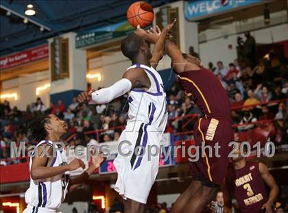 Thumbnail 2 in New Rochelle vs. Mt. Vernon (Section 1 Class AA Semifinal) photogallery.