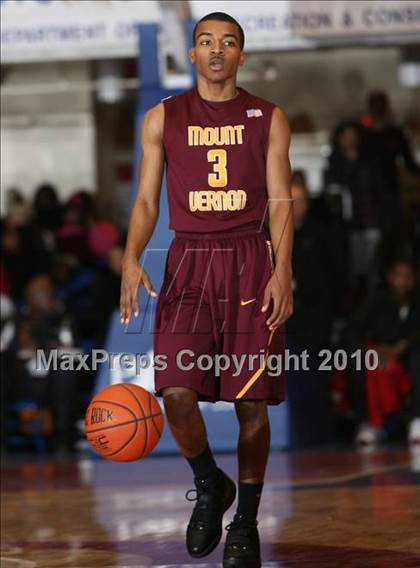 Thumbnail 3 in New Rochelle vs. Mt. Vernon (Section 1 Class AA Semifinal) photogallery.