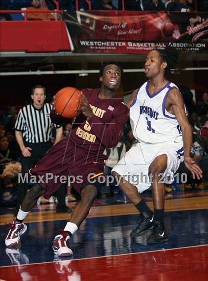 Thumbnail 3 in New Rochelle vs. Mt. Vernon (Section 1 Class AA Semifinal) photogallery.