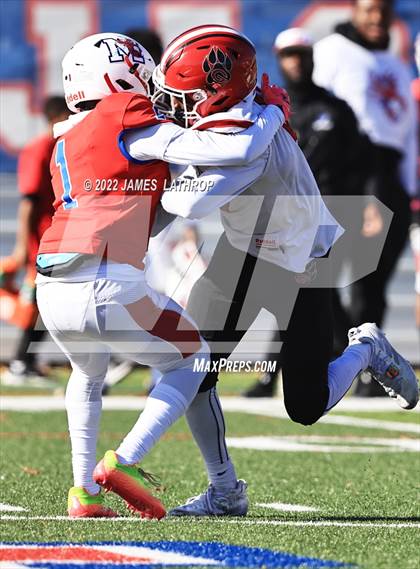 Thumbnail 1 in Geneva @ Monroe (NYSPHSAA Section 5 Class B Quarterfinals) photogallery.