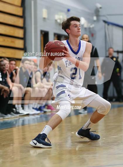 Thumbnail 3 in Darien @ Ludlowe photogallery.