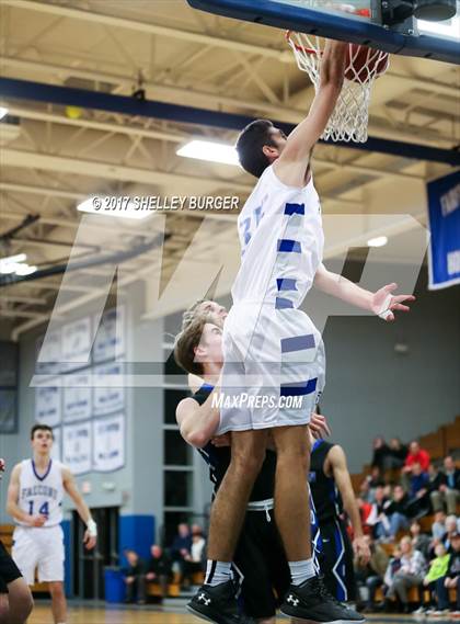 Thumbnail 1 in Darien @ Ludlowe photogallery.
