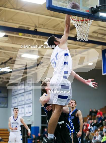 Thumbnail 2 in Darien @ Ludlowe photogallery.