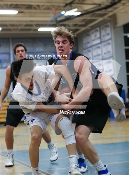 Thumbnail 1 in Darien @ Ludlowe photogallery.