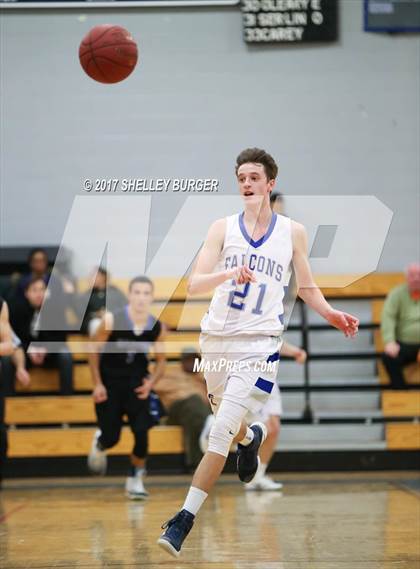 Thumbnail 1 in Darien @ Ludlowe photogallery.
