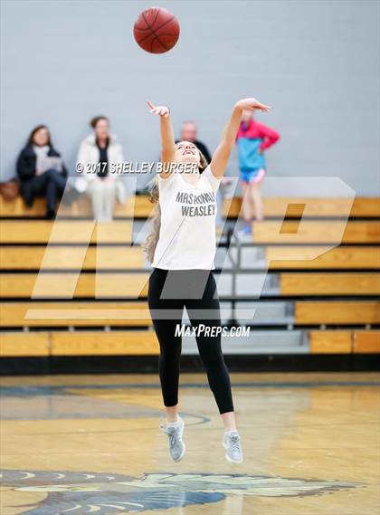 Thumbnail 2 in Darien @ Ludlowe photogallery.