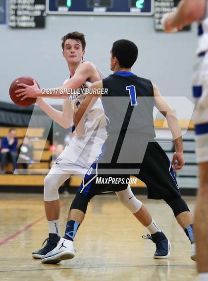 Thumbnail 3 in Darien @ Ludlowe photogallery.