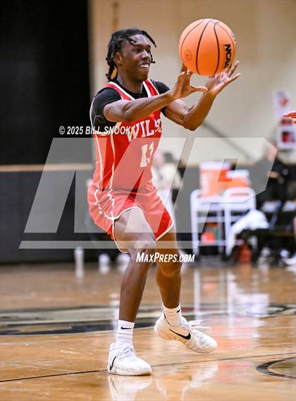 Thumbnail 2 in Wilson @ Berks Catholic photogallery.