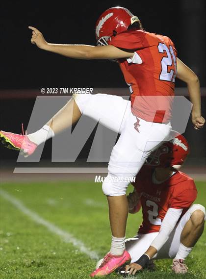 Thumbnail 1 in Kutztown @ Annville-Cleona photogallery.