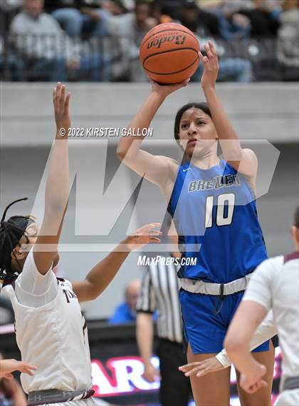 Thumbnail 3 in Mansfield Timberview vs. Brewer (UIL 5A Area Playoff) photogallery.