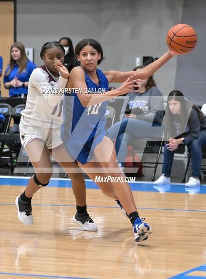 Thumbnail 1 in Mansfield Timberview vs. Brewer (UIL 5A Area Playoff) photogallery.