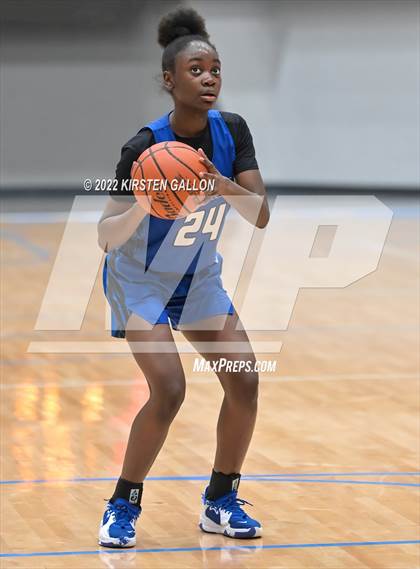 Thumbnail 3 in Mansfield Timberview vs. Brewer (UIL 5A Area Playoff) photogallery.