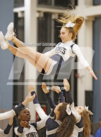 Thumbnail 1 in Payton College Prep @ Jones (Senior Night) photogallery.