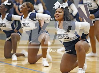 Thumbnail 1 in Payton College Prep @ Jones (Senior Night) photogallery.