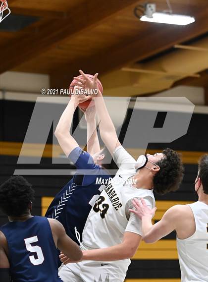 Thumbnail 3 in Cherokee Trail @ Arapahoe photogallery.