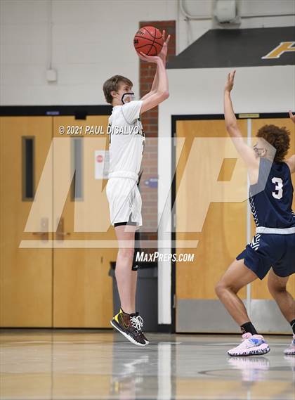 Thumbnail 3 in Cherokee Trail @ Arapahoe photogallery.