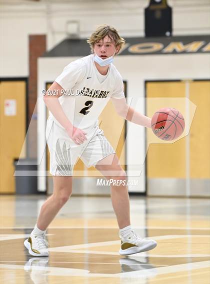 Thumbnail 1 in Cherokee Trail @ Arapahoe photogallery.
