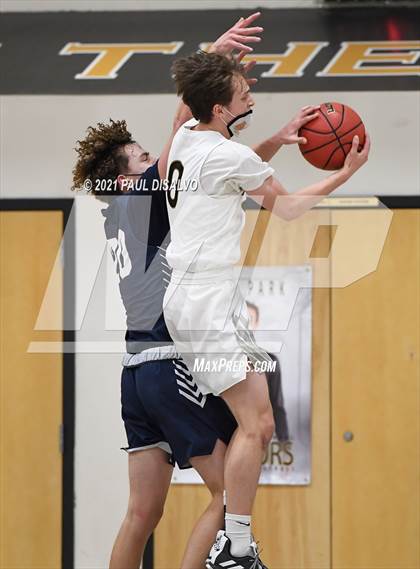 Thumbnail 3 in Cherokee Trail @ Arapahoe photogallery.