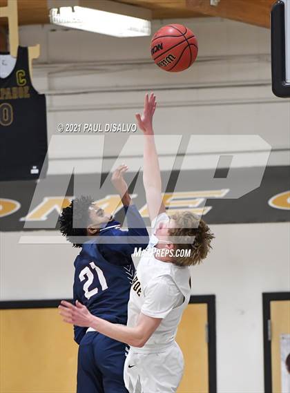 Thumbnail 1 in Cherokee Trail @ Arapahoe photogallery.