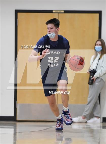Thumbnail 2 in Cherokee Trail @ Arapahoe photogallery.