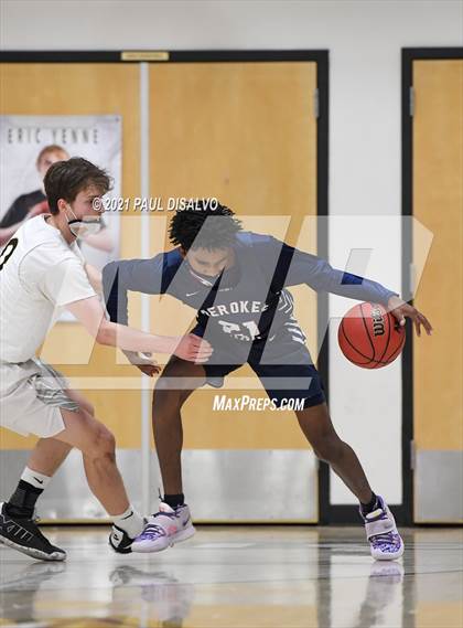 Thumbnail 3 in Cherokee Trail @ Arapahoe photogallery.