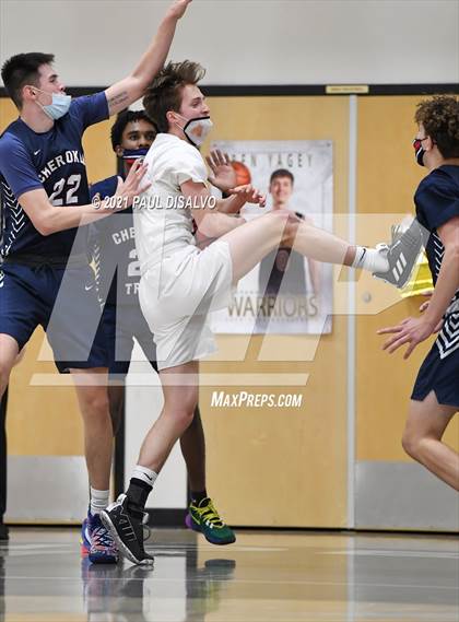 Thumbnail 2 in Cherokee Trail @ Arapahoe photogallery.
