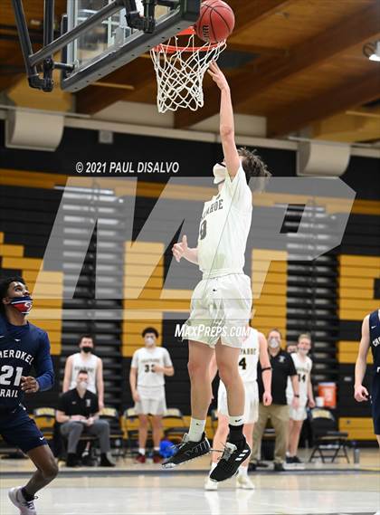 Thumbnail 1 in Cherokee Trail @ Arapahoe photogallery.