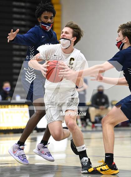 Thumbnail 2 in Cherokee Trail @ Arapahoe photogallery.